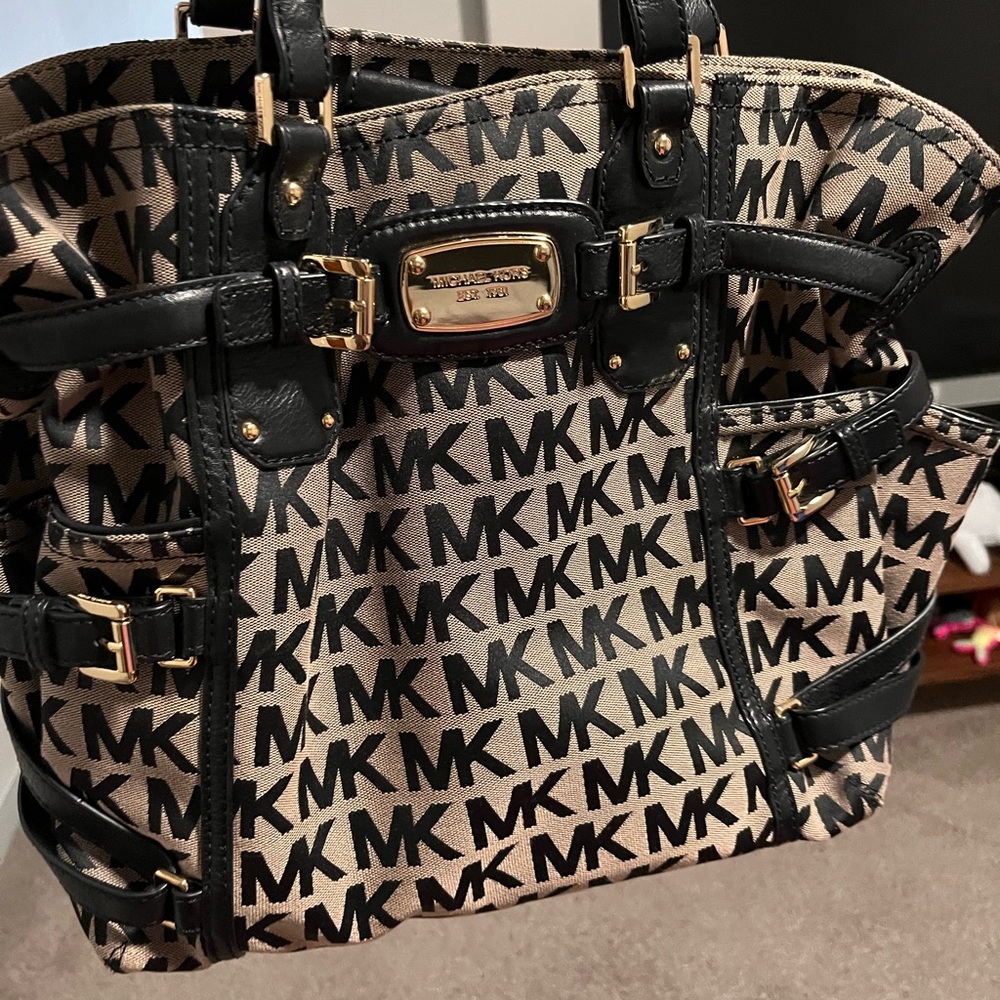 Michael Kors Black and Beige Tote Bag